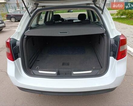 Рено Лагуна 2009 в Харькове на Automoto.ua Белый Рено Лагуна, объемом двигателя 1.46 л и пробегом 197 тыс. км за 5850 $, фото 12 на Automoto.ua