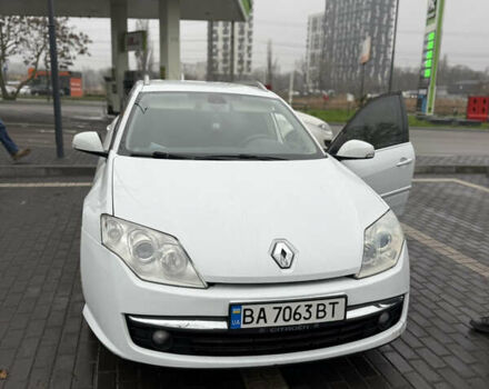 Белый Рено Лагуна, объемом двигателя 1.46 л и пробегом 348 тыс. км за 5300 $, фото 8 на Automoto.ua