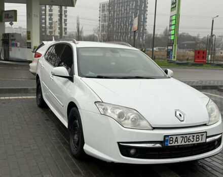 Белый Рено Лагуна, объемом двигателя 1.46 л и пробегом 348 тыс. км за 5300 $, фото 1 на Automoto.ua