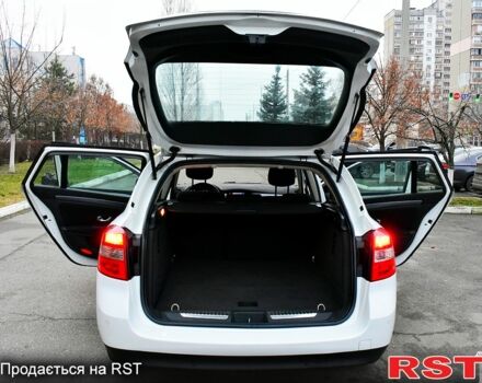 Белый Рено Лагуна, объемом двигателя 1.5 л и пробегом 183 тыс. км за 5900 $, фото 13 на Automoto.ua