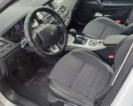 Белый Рено Лагуна, объемом двигателя 1.5 л и пробегом 287 тыс. км за 9000 $, фото 7 на Automoto.ua