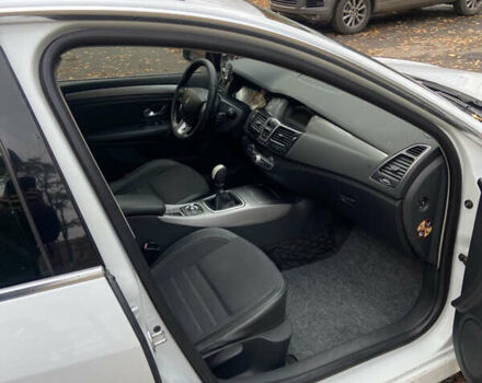 Белый Рено Лагуна, объемом двигателя 1.46 л и пробегом 323 тыс. км за 6800 $, фото 8 на Automoto.ua