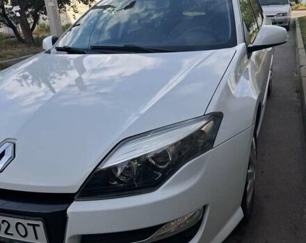 Белый Рено Лагуна, объемом двигателя 1.5 л и пробегом 287 тыс. км за 9000 $, фото 11 на Automoto.ua