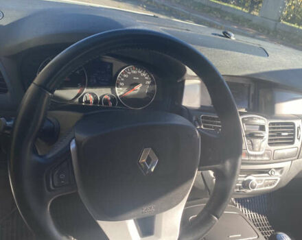 Белый Рено Лагуна, объемом двигателя 1.46 л и пробегом 344 тыс. км за 7300 $, фото 11 на Automoto.ua