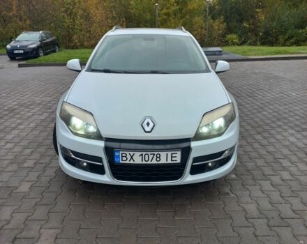 Рено Лагуна 2011 в Хмельницком на Automoto.ua Белый Рено Лагуна, объемом двигателя 2 л и пробегом 274 тыс. км за 6500 $, фото 1 на Automoto.ua
