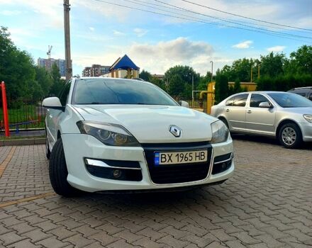 Белый Рено Лагуна, объемом двигателя 2 л и пробегом 273 тыс. км за 6700 $, фото 2 на Automoto.ua