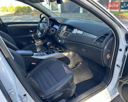 Белый Рено Лагуна, объемом двигателя 1.46 л и пробегом 290 тыс. км за 6999 $, фото 52 на Automoto.ua