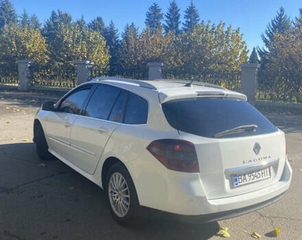 Белый Рено Лагуна, объемом двигателя 1.46 л и пробегом 344 тыс. км за 7300 $, фото 6 на Automoto.ua