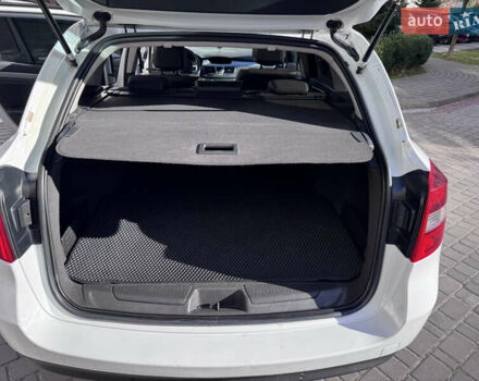 Белый Рено Лагуна, объемом двигателя 1.5 л и пробегом 201 тыс. км за 6300 $, фото 9 на Automoto.ua