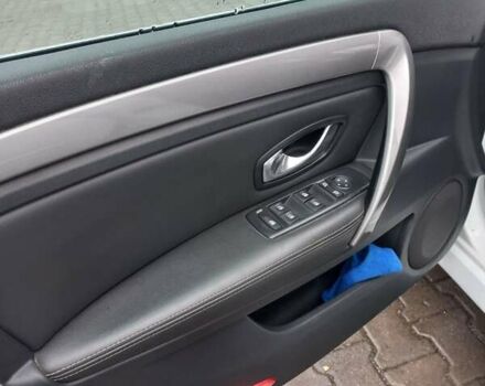 Белый Рено Лагуна, объемом двигателя 2 л и пробегом 274 тыс. км за 6500 $, фото 12 на Automoto.ua