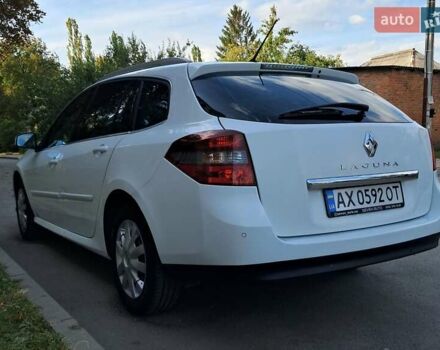 Белый Рено Лагуна, объемом двигателя 1.5 л и пробегом 287 тыс. км за 9000 $, фото 15 на Automoto.ua