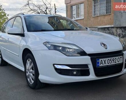 Белый Рено Лагуна, объемом двигателя 1.5 л и пробегом 287 тыс. км за 9000 $, фото 12 на Automoto.ua