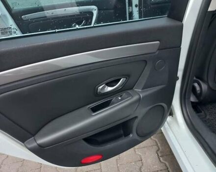 Белый Рено Лагуна, объемом двигателя 2 л и пробегом 274 тыс. км за 6500 $, фото 13 на Automoto.ua