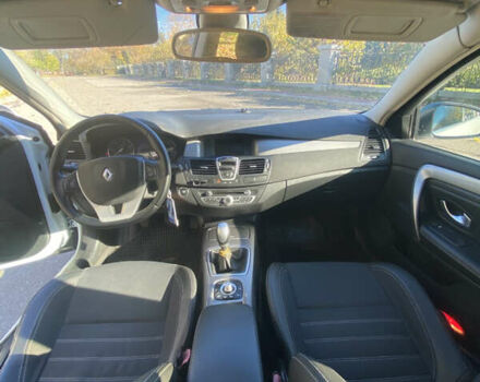 Белый Рено Лагуна, объемом двигателя 1.46 л и пробегом 344 тыс. км за 7300 $, фото 16 на Automoto.ua