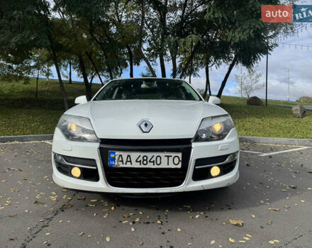 Белый Рено Лагуна, объемом двигателя 1.46 л и пробегом 251 тыс. км за 5950 $, фото 4 на Automoto.ua