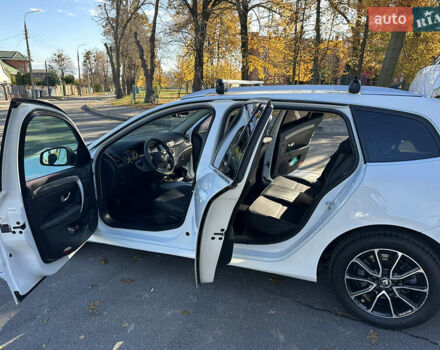 Белый Рено Лагуна, объемом двигателя 1.46 л и пробегом 290 тыс. км за 6999 $, фото 57 на Automoto.ua