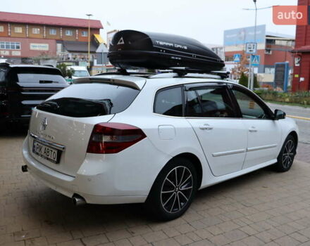 Белый Рено Лагуна, объемом двигателя 2 л и пробегом 247 тыс. км за 9900 $, фото 2 на Automoto.ua