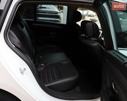 Белый Рено Лагуна, объемом двигателя 2 л и пробегом 247 тыс. км за 9900 $, фото 39 на Automoto.ua