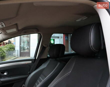 Белый Рено Лагуна, объемом двигателя 2 л и пробегом 247 тыс. км за 9900 $, фото 16 на Automoto.ua