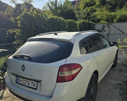 Белый Рено Лагуна, объемом двигателя 1.5 л и пробегом 405 тыс. км за 6300 $, фото 2 на Automoto.ua