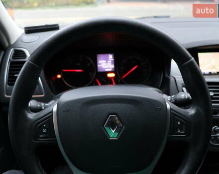 Белый Рено Лагуна, объемом двигателя 2 л и пробегом 247 тыс. км за 9900 $, фото 17 на Automoto.ua