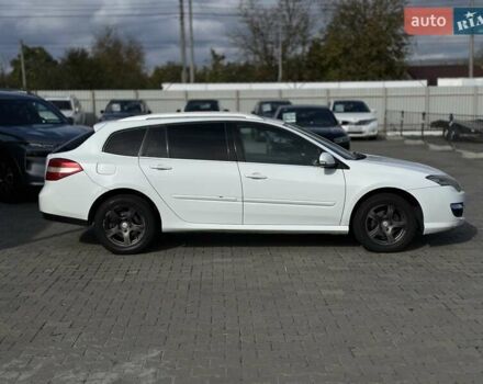 Рено Лагуна 2012 в Черновцах на Automoto.ua Белый Рено Лагуна, объемом двигателя 1.46 л и пробегом 406 тыс. км за 6500 $, фото 7 на Automoto.ua