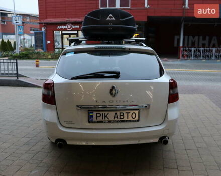 Белый Рено Лагуна, объемом двигателя 2 л и пробегом 247 тыс. км за 9900 $, фото 6 на Automoto.ua