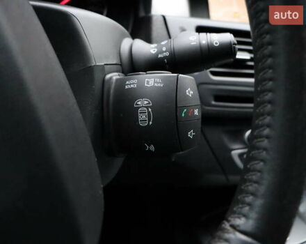 Белый Рено Лагуна, объемом двигателя 2 л и пробегом 247 тыс. км за 9900 $, фото 23 на Automoto.ua