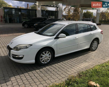 Белый Рено Лагуна, объемом двигателя 1.46 л и пробегом 247 тыс. км за 6300 $, фото 3 на Automoto.ua