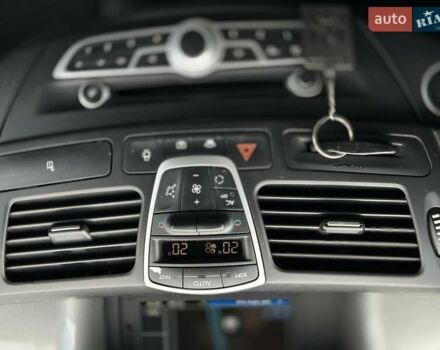 Рено Лагуна 2012 в Черновцах на Automoto.ua Белый Рено Лагуна, объемом двигателя 1.46 л и пробегом 406 тыс. км за 6500 $, фото 25 на Automoto.ua