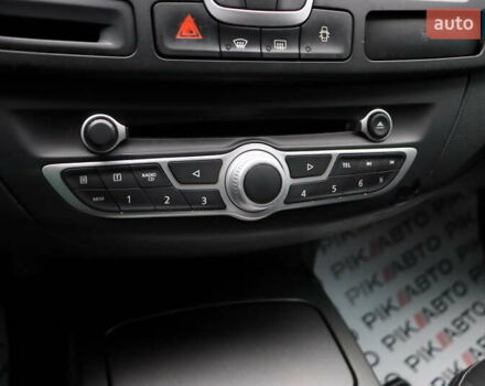 Белый Рено Лагуна, объемом двигателя 2 л и пробегом 247 тыс. км за 9900 $, фото 27 на Automoto.ua