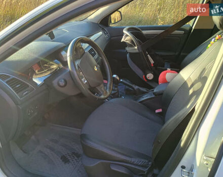 Білий Рено Лагуна, об'ємом двигуна 1.46 л та пробігом 190 тис. км за 8200 $, фото 4 на Automoto.ua