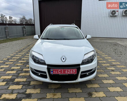 Белый Рено Лагуна, объемом двигателя 1.5 л и пробегом 212 тыс. км за 8600 $, фото 2 на Automoto.ua