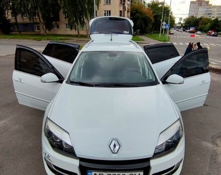 Белый Рено Лагуна, объемом двигателя 1.5 л и пробегом 175 тыс. км за 8500 $, фото 1 на Automoto.ua