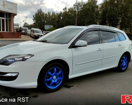 Белый Рено Лагуна, объемом двигателя 1.5 л и пробегом 175 тыс. км за 8500 $, фото 2 на Automoto.ua