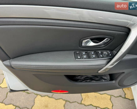 Белый Рено Лагуна, объемом двигателя 1.5 л и пробегом 212 тыс. км за 8600 $, фото 18 на Automoto.ua