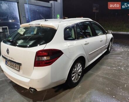 Белый Рено Лагуна, объемом двигателя 1.46 л и пробегом 230 тыс. км за 10500 $, фото 2 на Automoto.ua