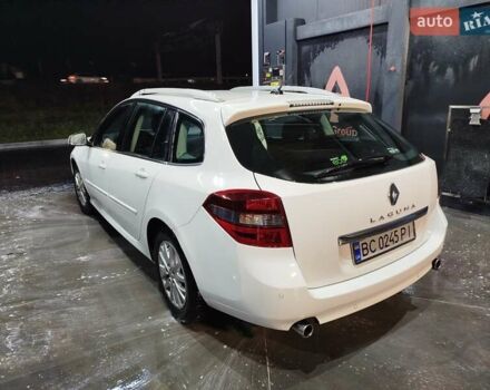 Белый Рено Лагуна, объемом двигателя 1.46 л и пробегом 230 тыс. км за 10500 $, фото 1 на Automoto.ua