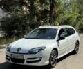 Білий Рено Лагуна, об'ємом двигуна 1.5 л та пробігом 299 тис. км за 8522 $, фото 1 на Automoto.ua