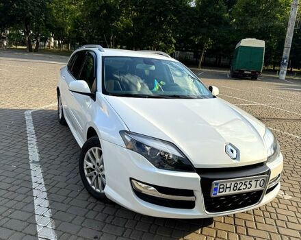Білий Рено Лагуна, об'ємом двигуна 1.5 л та пробігом 256 тис. км за 8600 $, фото 1 на Automoto.ua