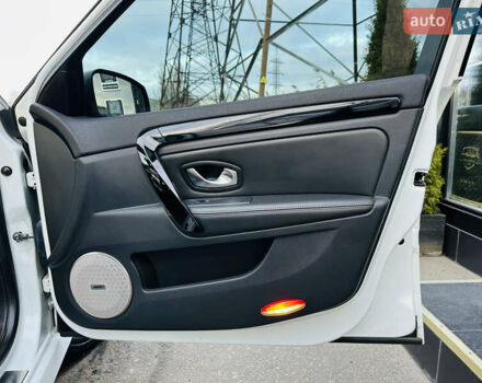 Белый Рено Лагуна, объемом двигателя 2 л и пробегом 166 тыс. км за 9900 $, фото 24 на Automoto.ua