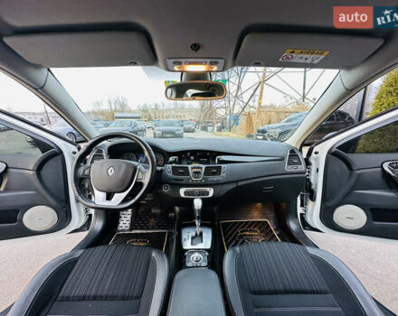 Белый Рено Лагуна, объемом двигателя 2 л и пробегом 166 тыс. км за 9900 $, фото 19 на Automoto.ua