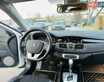 Белый Рено Лагуна, объемом двигателя 2 л и пробегом 166 тыс. км за 9900 $, фото 20 на Automoto.ua
