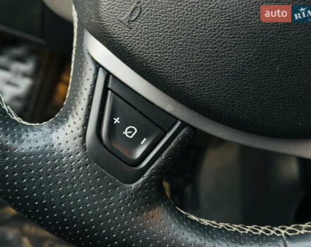 Белый Рено Лагуна, объемом двигателя 2 л и пробегом 166 тыс. км за 9900 $, фото 28 на Automoto.ua