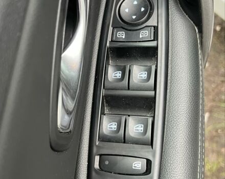 Белый Рено Лагуна, объемом двигателя 1.5 л и пробегом 260 тыс. км за 7800 $, фото 8 на Automoto.ua