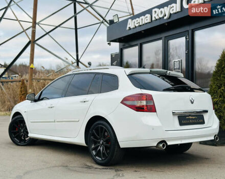 Белый Рено Лагуна, объемом двигателя 2 л и пробегом 166 тыс. км за 9900 $, фото 3 на Automoto.ua