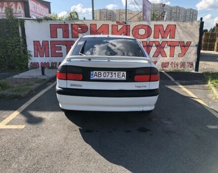 Белый Рено Лагуна, объемом двигателя 2 л и пробегом 322 тыс. км за 2100 $, фото 1 на Automoto.ua