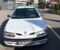 Білий Рено Лагуна, об'ємом двигуна 2 л та пробігом 322 тис. км за 2400 $, фото 1 на Automoto.ua