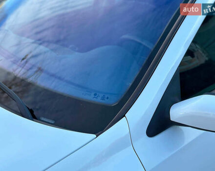 Белый Рено Лагуна, объемом двигателя 1.9 л и пробегом 231 тыс. км за 4990 $, фото 17 на Automoto.ua