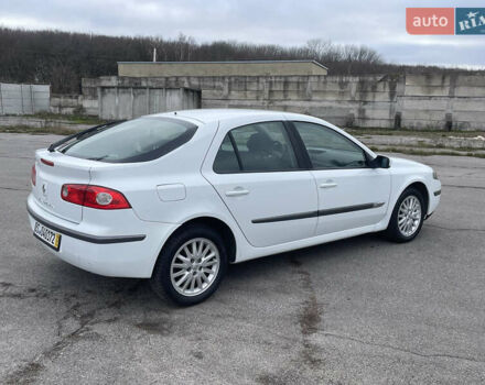 Белый Рено Лагуна, объемом двигателя 1.9 л и пробегом 231 тыс. км за 4200 $, фото 5 на Automoto.ua